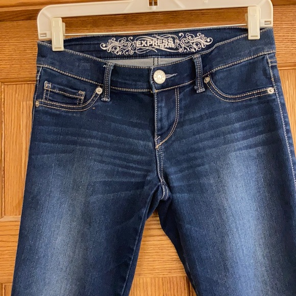 Express skinny low rise. Soft & stretchy